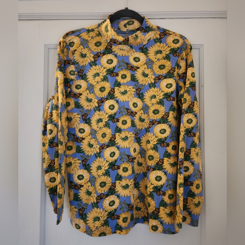 Vintage Sunflower & Butterfly Turtleneck 🌻